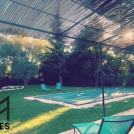 Tatil Evi Mas De La Maleroubine *