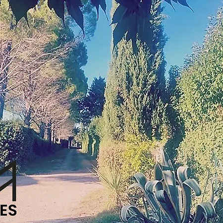 Nyaraló Mas De La Maleroubine