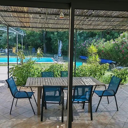 Mas De La Maleroubine Tatil Evi *